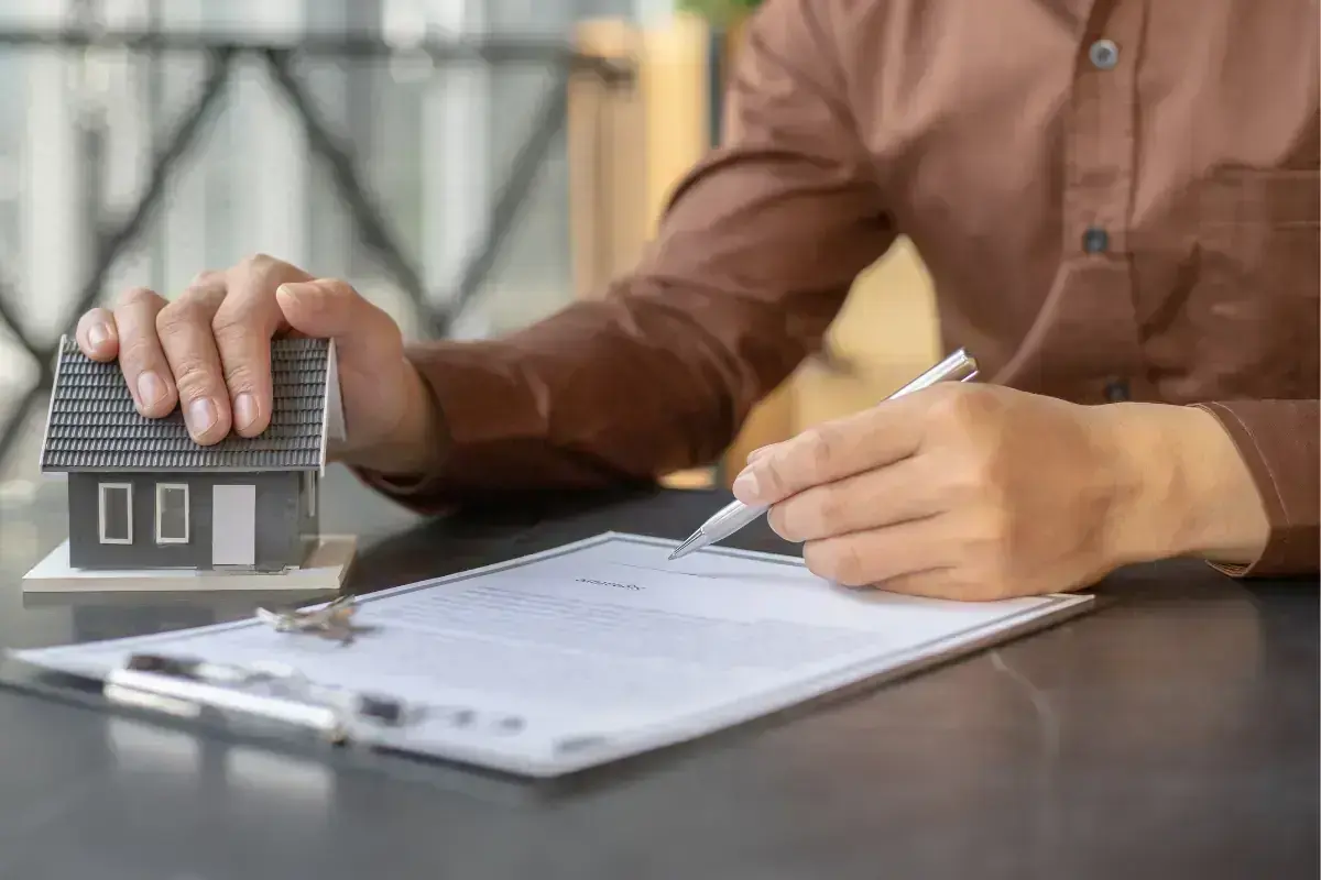 Faut-il passer par un courtier ou une banque pour son prêt immobilier ?