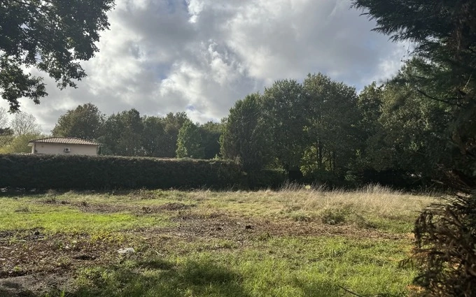 Terrain à partir de 485m² à Brach à Brach (33480)