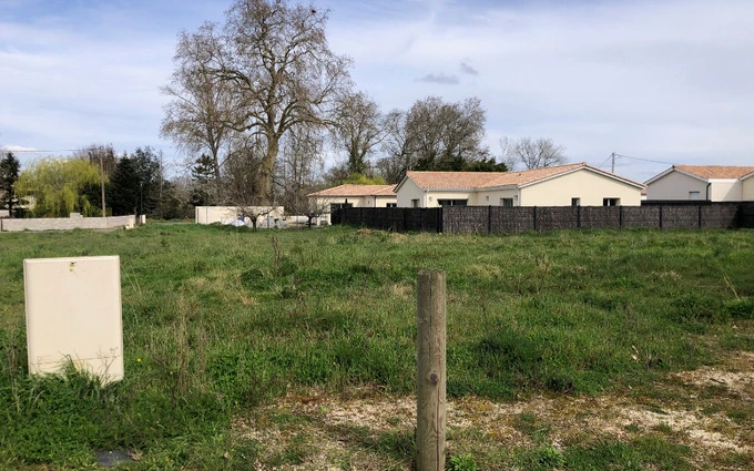 Terrain à partir de 429m² à Vayres à Vayres