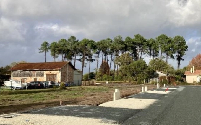 Terrain à partir de 630m² à Le Temple à Le Temple (33680)