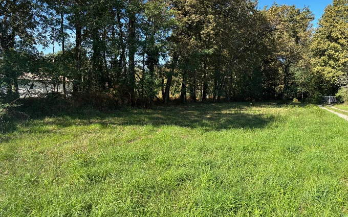 Terrain à partir de 800m² à Saint-Sauveur à Saint-Sauveur (33250)