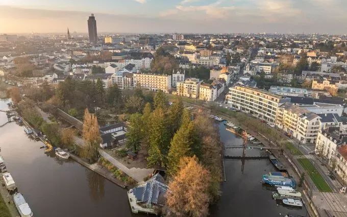 QUAI 37 à Nantes (44000)