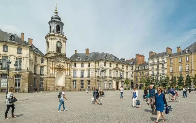 36 Academy à Rennes