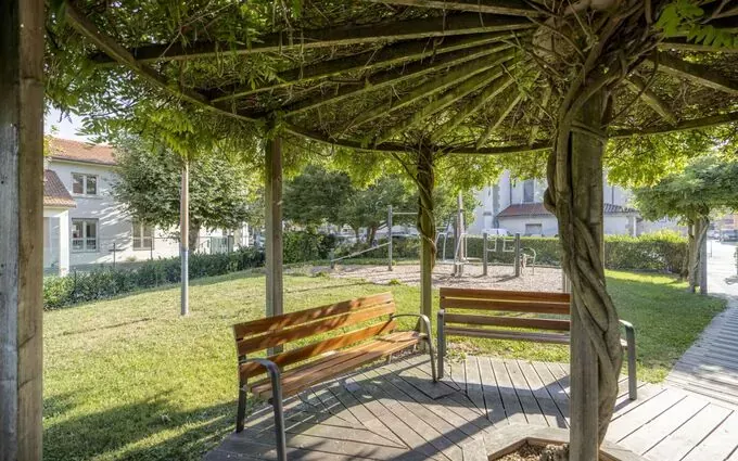 Ô'rives à L'Étrat