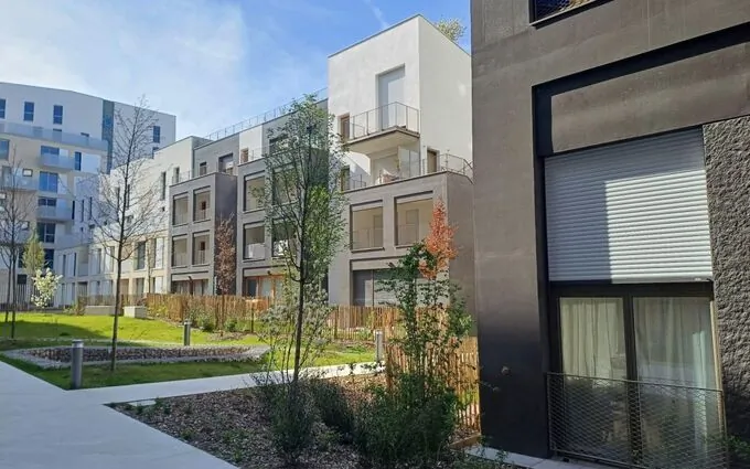LA PLACE - ARDOINES à Vitry-sur-Seine