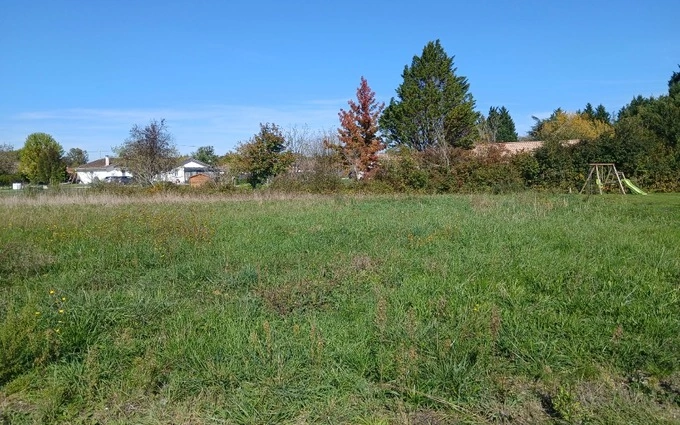 Terrain à partir de 800m² à vertheuil à Vertheuil (33180)