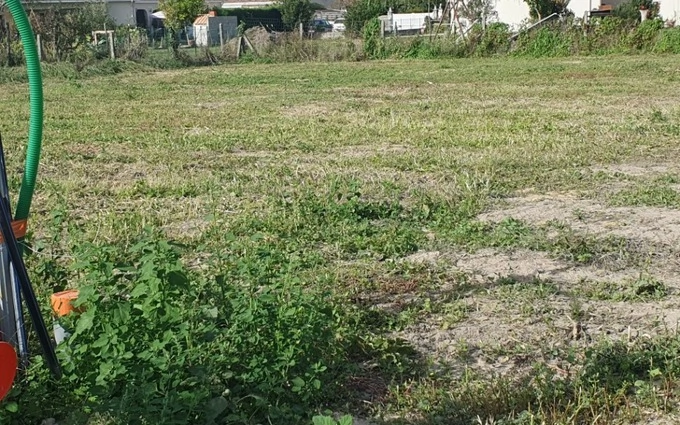 Terrain à partir de 600m² à cubnezais à Cubnezais (33620)