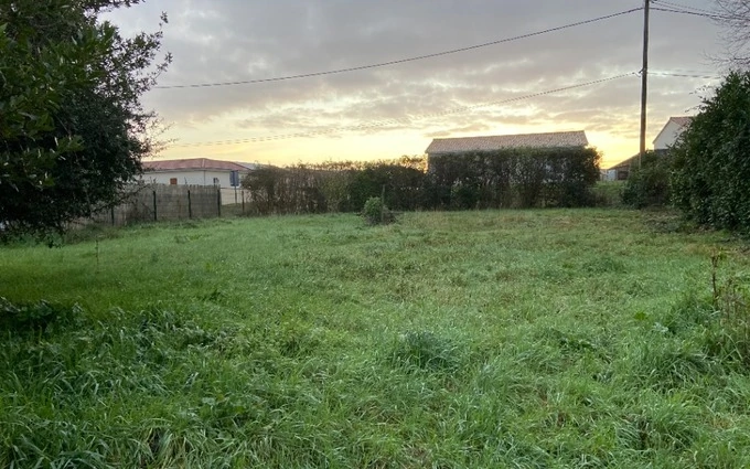 Terrain à partir de 421m² à seyresse à Seyresse