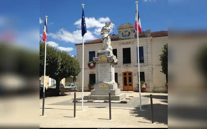 Hameau du minoy à Salles