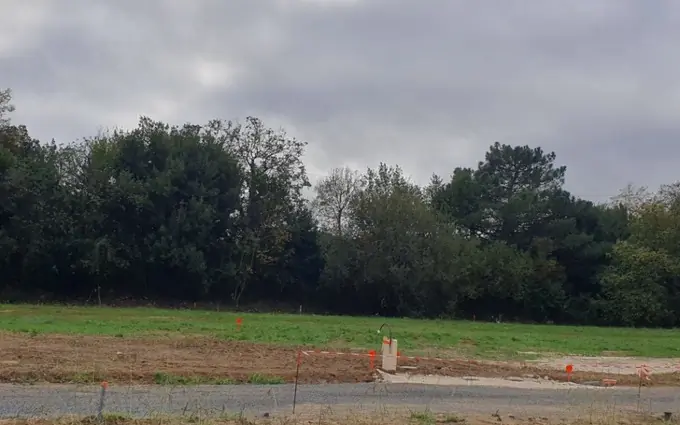 Terrain à partir de 700m² à bourg à Bourg