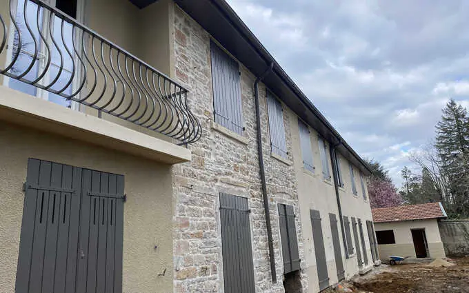 Écully réhabilitation à 15 min de lyon centre à Écully