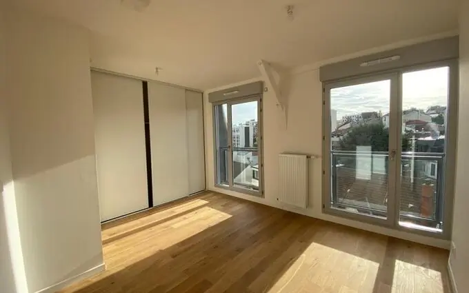 Issy-les-moulineaux à 4 min à pied du métro 13 à Issy-les-Moulineaux (92130)