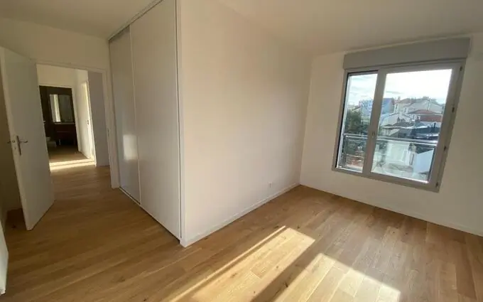 Issy-les-moulineaux à 4 min à pied du métro 13 à Issy-les-Moulineaux