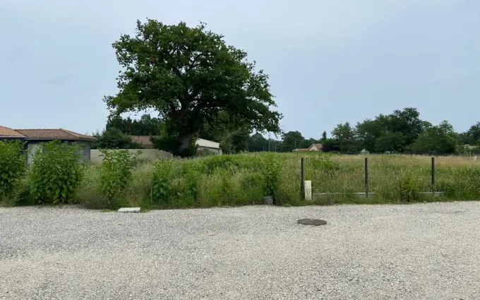 Terrain à partir de 380m² à preignac à Preignac