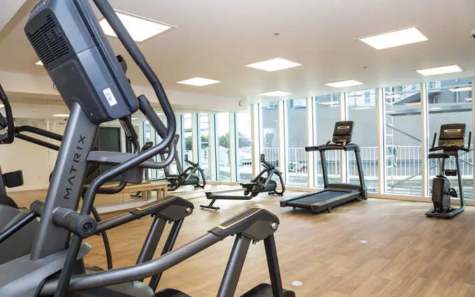 Évry à 15 min à pied de l'université paris-saclay à Évry