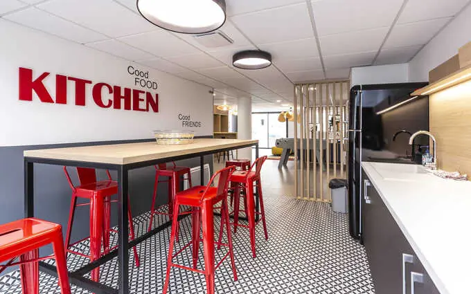 Évry à 15 min à pied de l'université paris-saclay à Évry