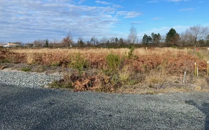 Terrain à partir de 612m² à saint-magne à Saint-Magne (33125)