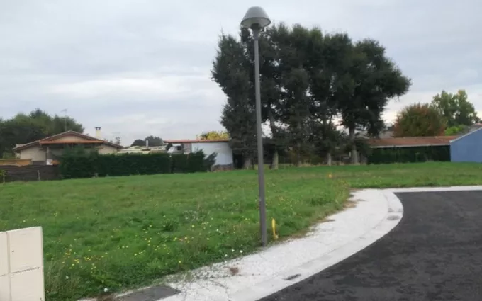 Terrain à bâtir à Hostens à Hostens (33125)