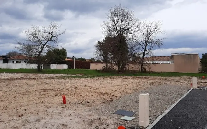 Terrain à partir de 400m² à Salles à Salles (33770)