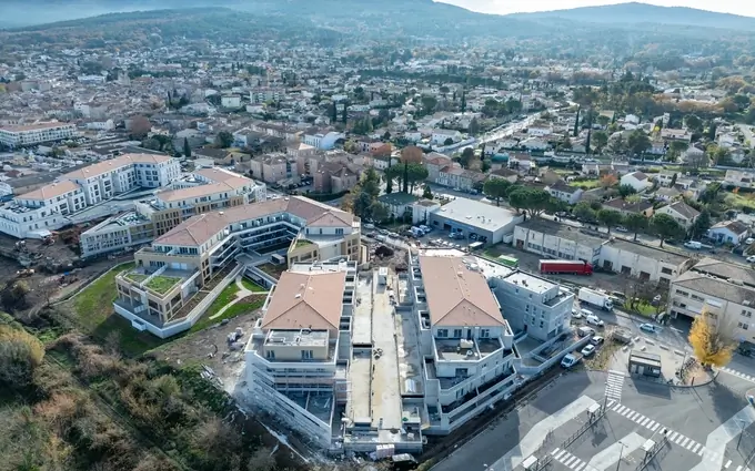 Parking sous sols - t3 à Trets