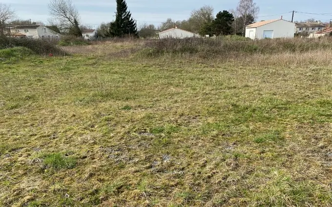 Terrain à partir de 723m² à le mung à Le Mung (17350)