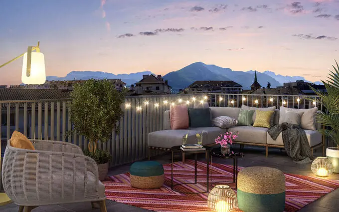 Annecy à 8 minutes à vélo du pont des amours à Annecy (74000)