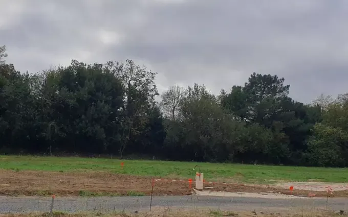 Terrain à partir de 700m² à bourg à Bourg (33710)