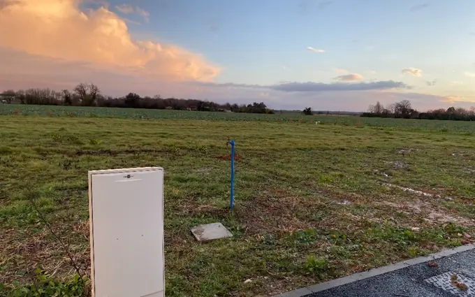 Terrain à partir de 260m² à corme-royal à Corme-Royal (17600)