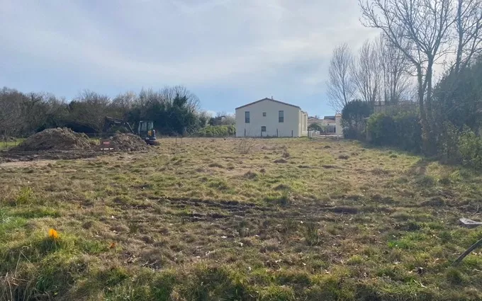 Terrain à bâtir à Madirac à Madirac (33670)