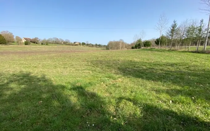 Terrain à partir de 3978m² à liorac-sur-louyre à Liorac-sur-Louyre (24520)