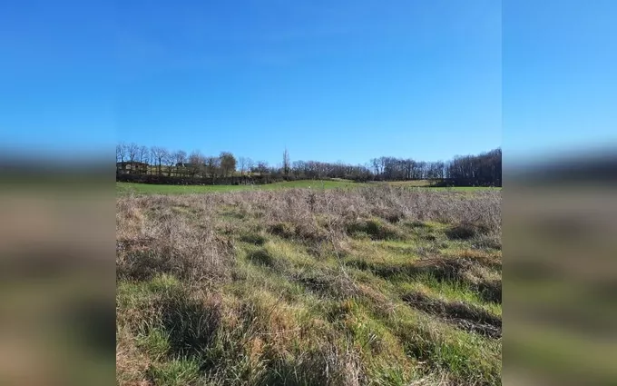 Terrain à bâtir à Saint-Jean-de-Duras à Saint-Jean-de-Duras (47120)