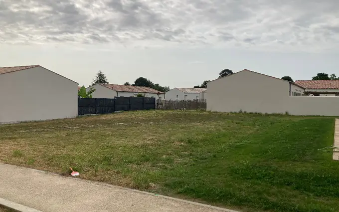Terrain à partir de 430m² à Saintes à Saintes (17100)