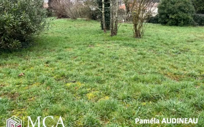 Terrain à partir de 900m² à Croignon à Croignon (33750)