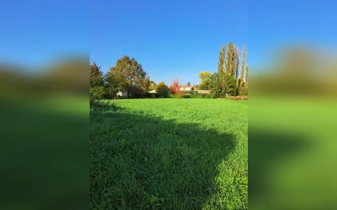 Terrain à partir de 800m² à Saint-Denis-de-Pile à Saint-Denis-de-Pile (33910)