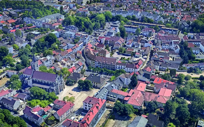 Cours saint pierre à Gonesse