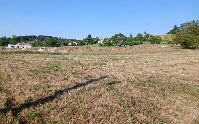 Terrain à partir de 819m² à Saint-Germain-du-Salembre à Saint-Germain-du-Salembre (24190)