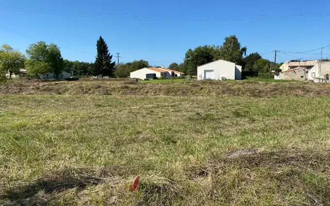 Terrain à partir de 723m² à Le Mung à Le Mung (17350)