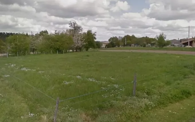 Terrain à partir de 1000m² à Montlieu-la-Garde à Montlieu-la-Garde