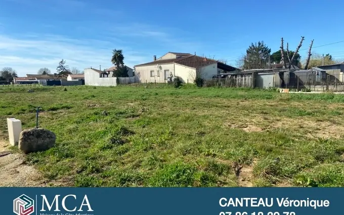 Terrain à partir de 701m² à Le Gua à Le Gua (17600)