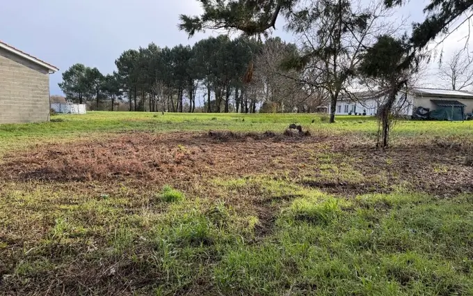 Terrain à partir de 850m² à Bazas à Bazas (33430)