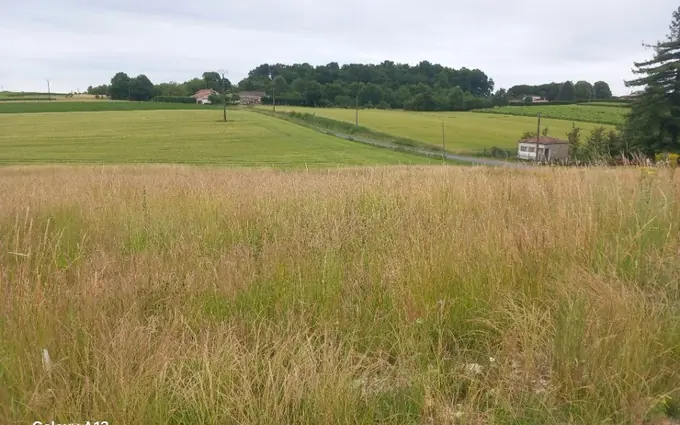 Terrain à partir de 931m² à Mortiers à Mortiers (17500)