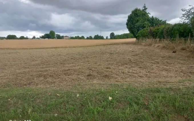 Terrain à partir de 1129m² à Fontaines-d'Ozillac à Fontaines-d'Ozillac (17500)