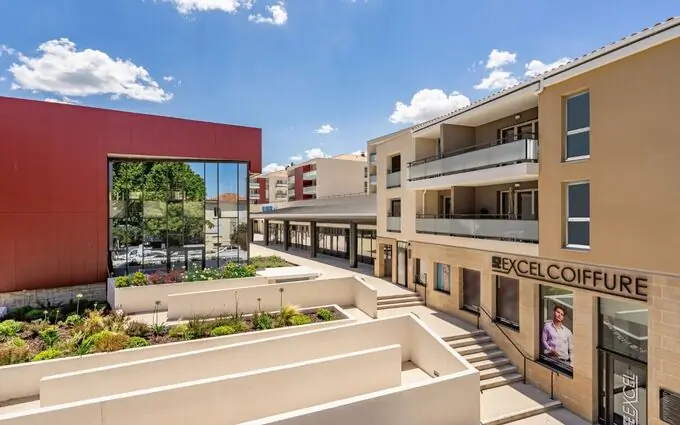 T4 pour activité professionnelle au cœur d’Istres à Istres (13118)