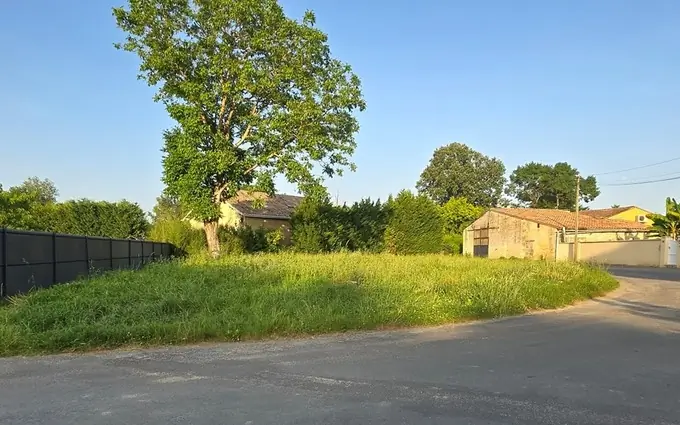 Terrain à partir de 587m² à Peujard à Peujard (33240)