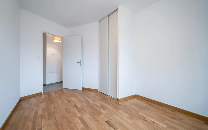 Faubourg Valmy à Lyon 9ème