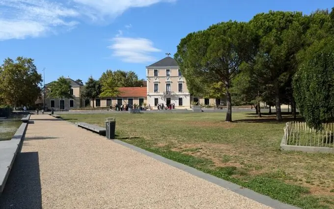 Botanik à Tassin-la-Demi-Lune