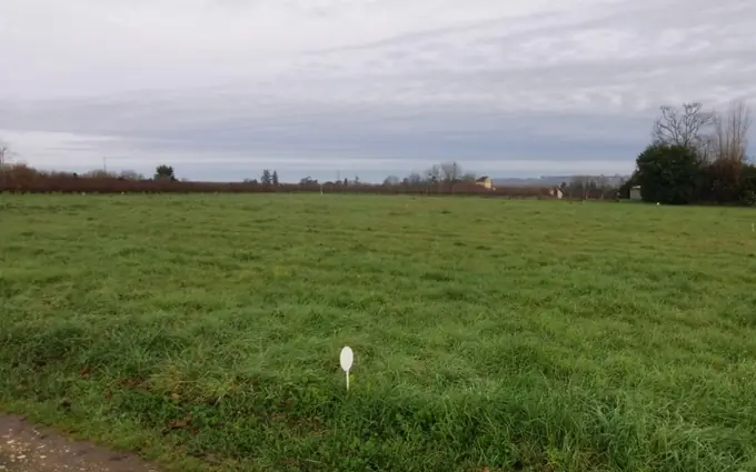 Terrain à partir de 807m² à Saint-Pierre-de-Mons à Saint-Pierre-de-Mons (33210)