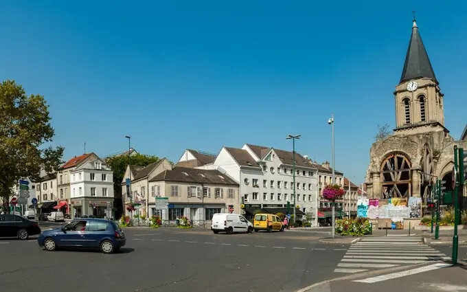 Central c à Colombes