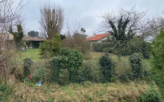 Terrain à partir de 550m² à Laroque à Laroque (33410)