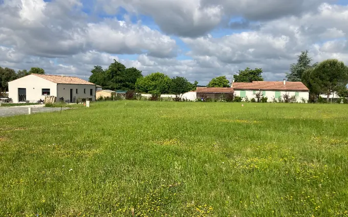 Terrain à partir de 580m² à Saint-Vaize à Saint-Vaize (17100)